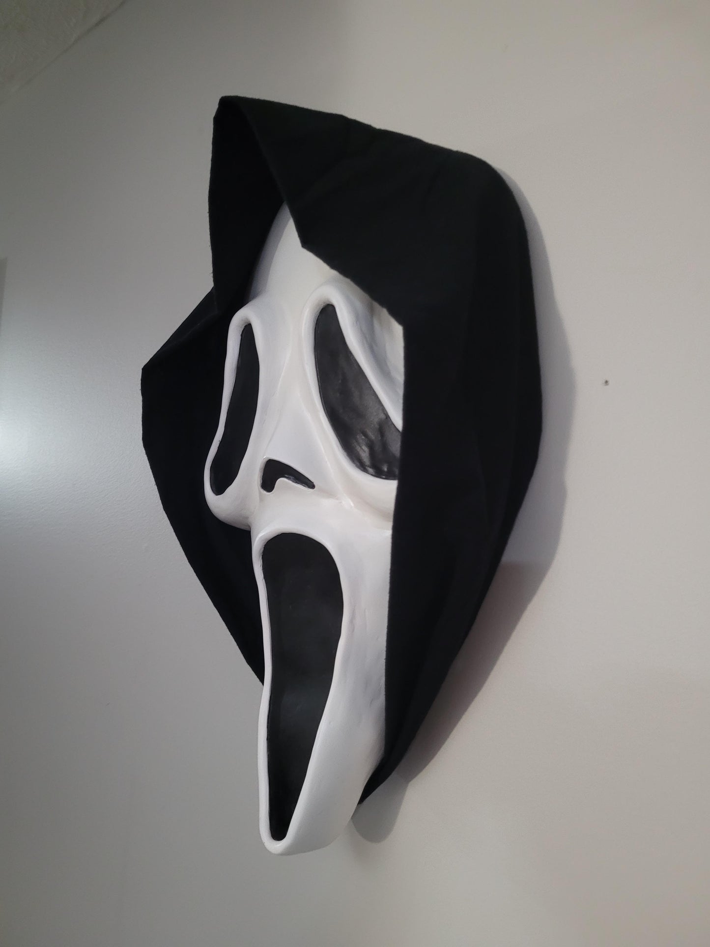 T2T Exclusive Large Ghostface Display Mask